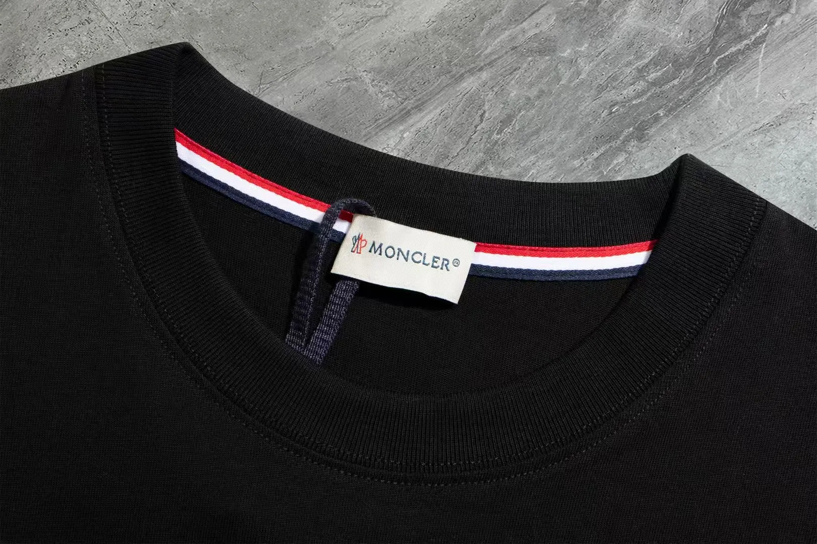 P80💰《Moncler~ 》 2026New Arrival Quality T ， , Versatile Quality ！ ‼ 32 250G ‼ ， ， ， ， T 🤪 Sizes：S-M-L-XL-2XL ：Black，White， Same Style